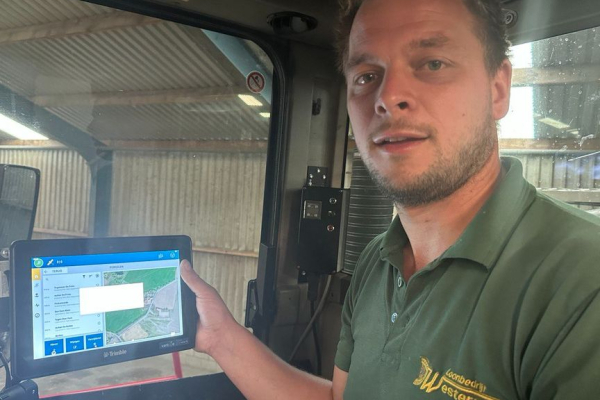 Dieven jatten dure GPS-systemen uit landbouwvoertuigen