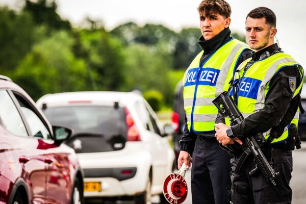 Files bij Duitse grens houden aan: ‘Het is dagelijkse kost geworden’