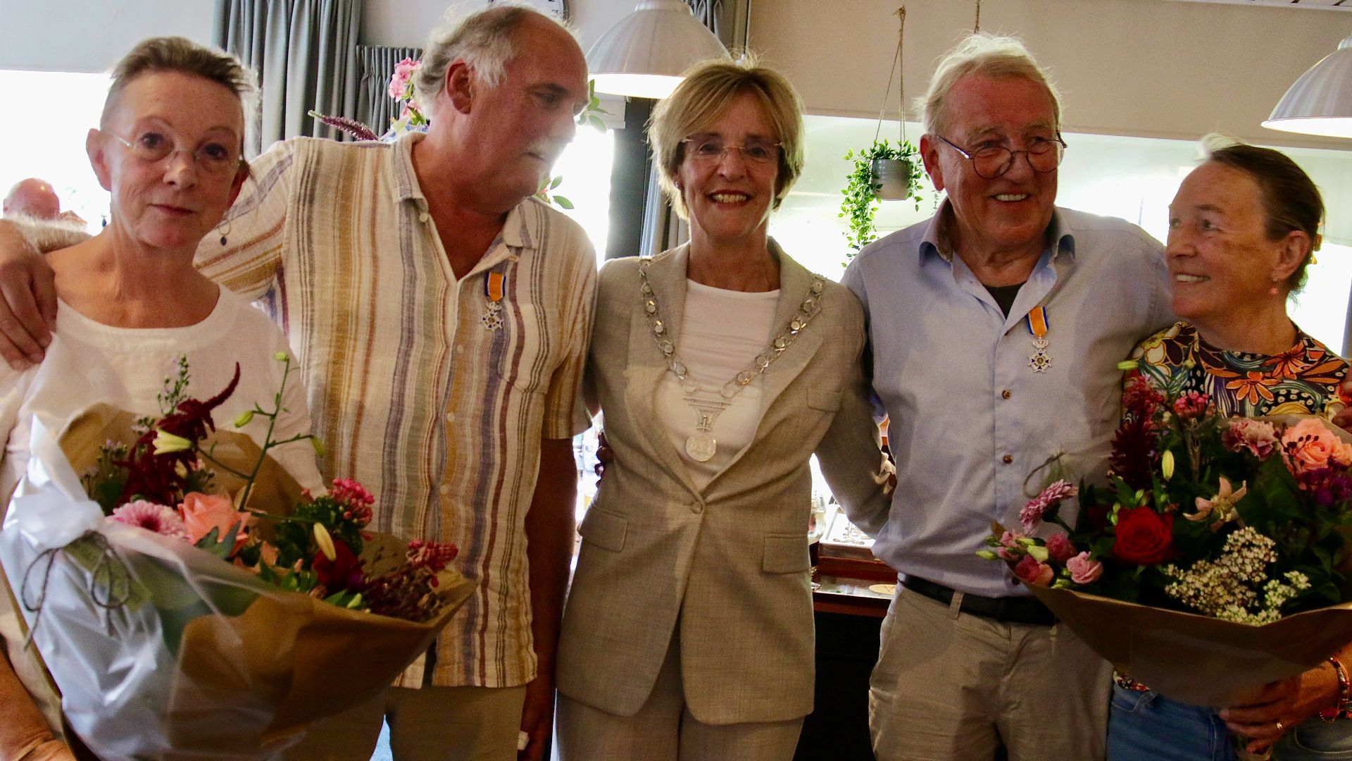 Koninklijke onderscheidingen voor de grondleggers ‘Kerkepaden Zieuwent’