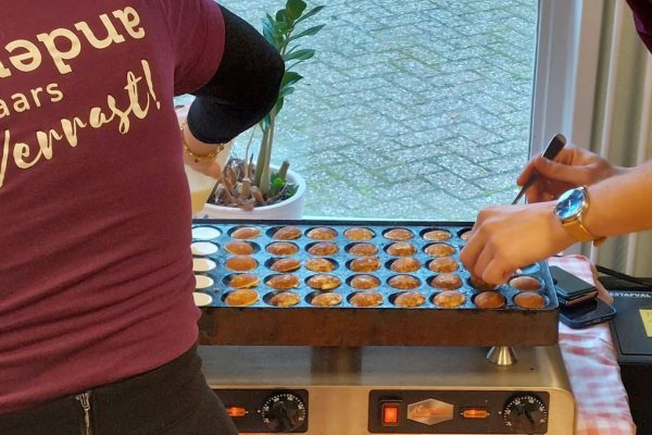 Poffertjes bakken, gevulde boodschappentassen en aandacht voor onzichtbare vrijwilligers