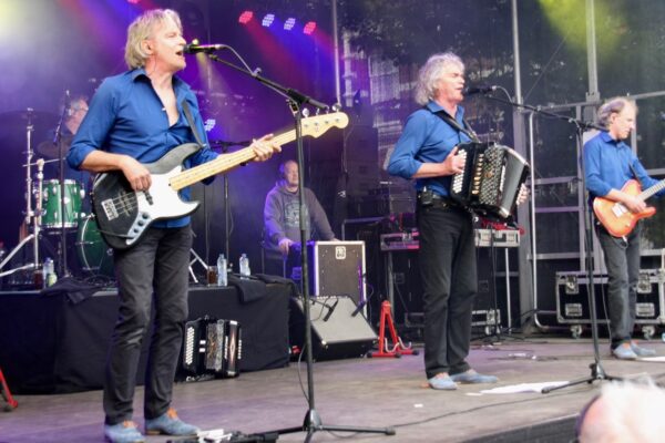 Boh Foi Toch presenteert dubbel livealbum ter gelegenheid van 35-jarig bestaan